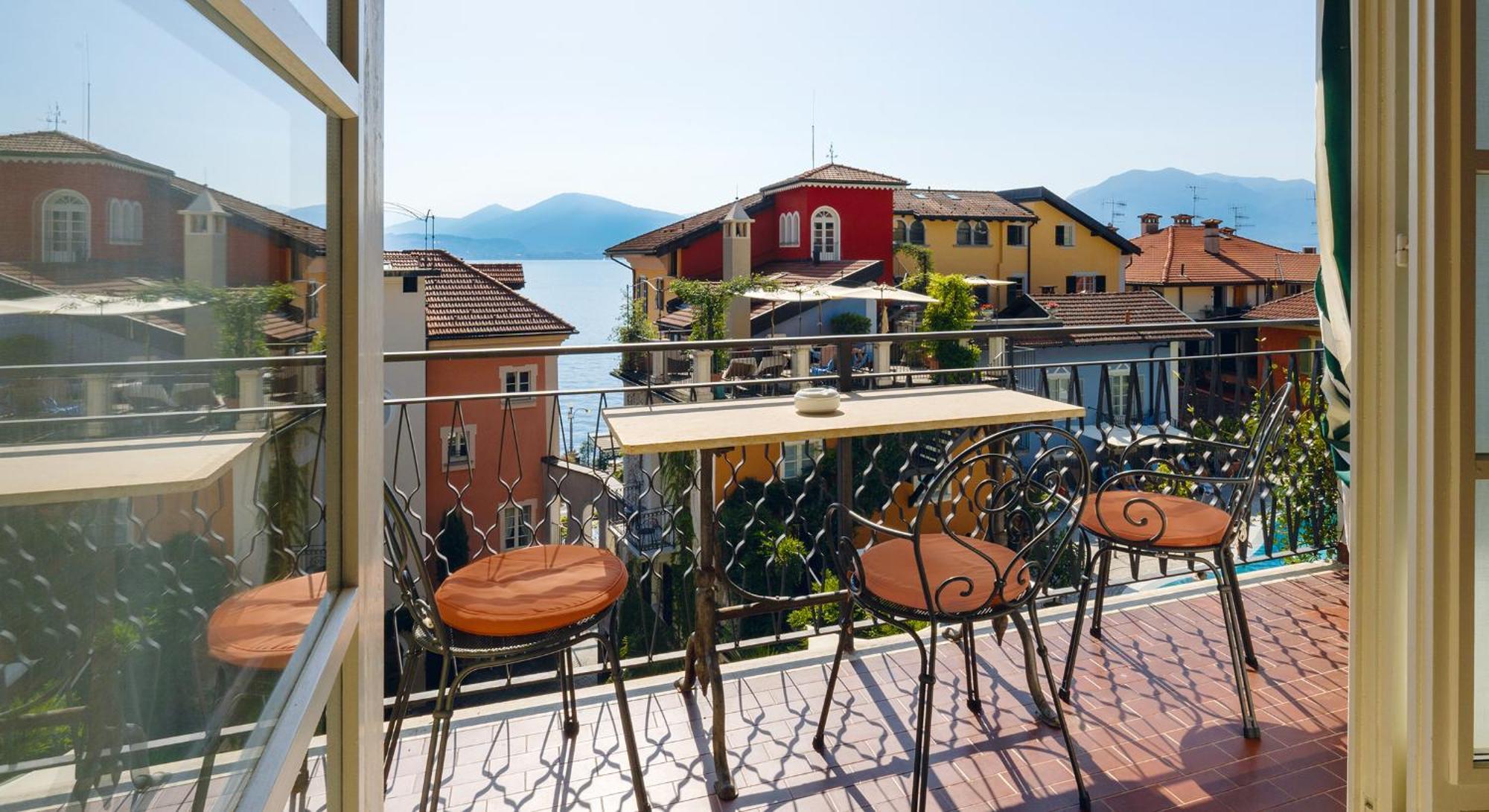 Апарт отель Residenza Dei Fiori Каннеро-Ривьера Экстерьер фото